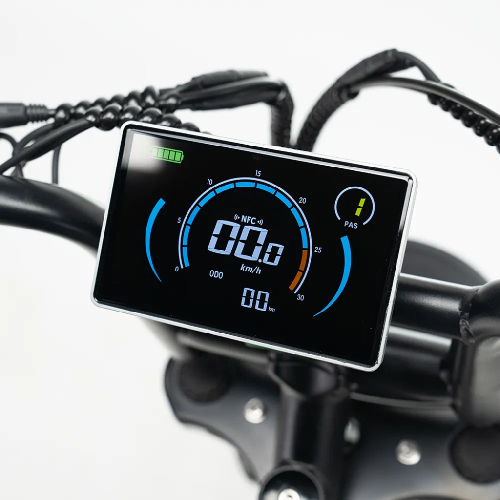 OUXI C80 - Zwart (incl. voetsteuntjes, achterzitje & alarm)