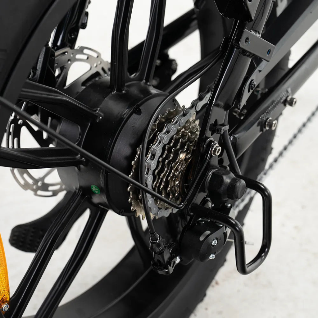 OUXI C80 - Zwart (incl. voetsteuntjes, achterzitje & alarm)