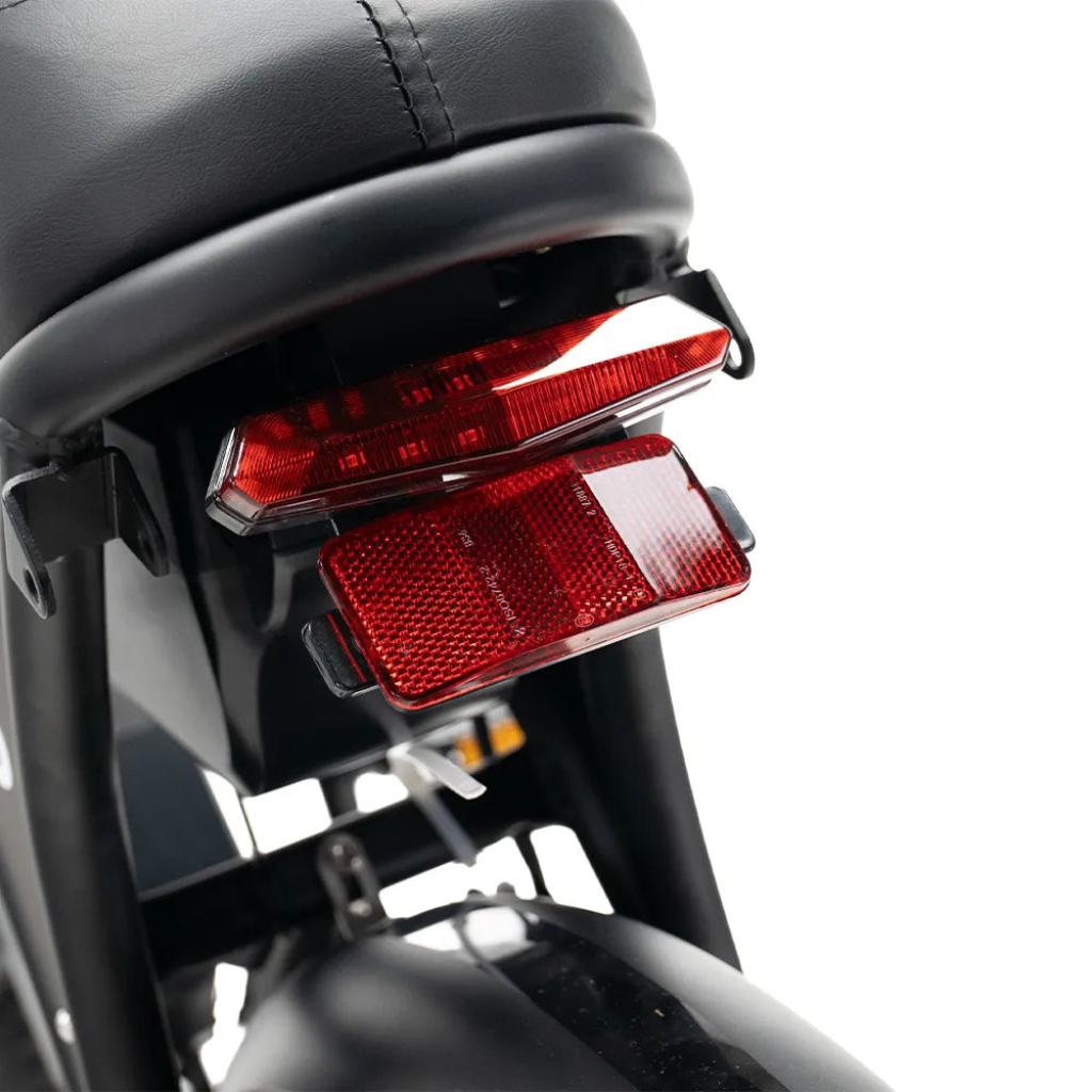 OUXI V8 Max - Zwart (dubbele accu, incl. achterzitje & alarm)OUXI V8 Max - Zwart (dubbele accu, incl. achterzitje & alarm)